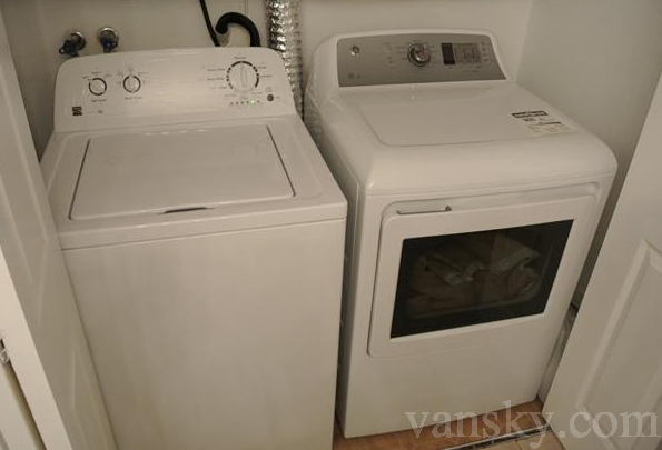 190807174338_laundry room.png